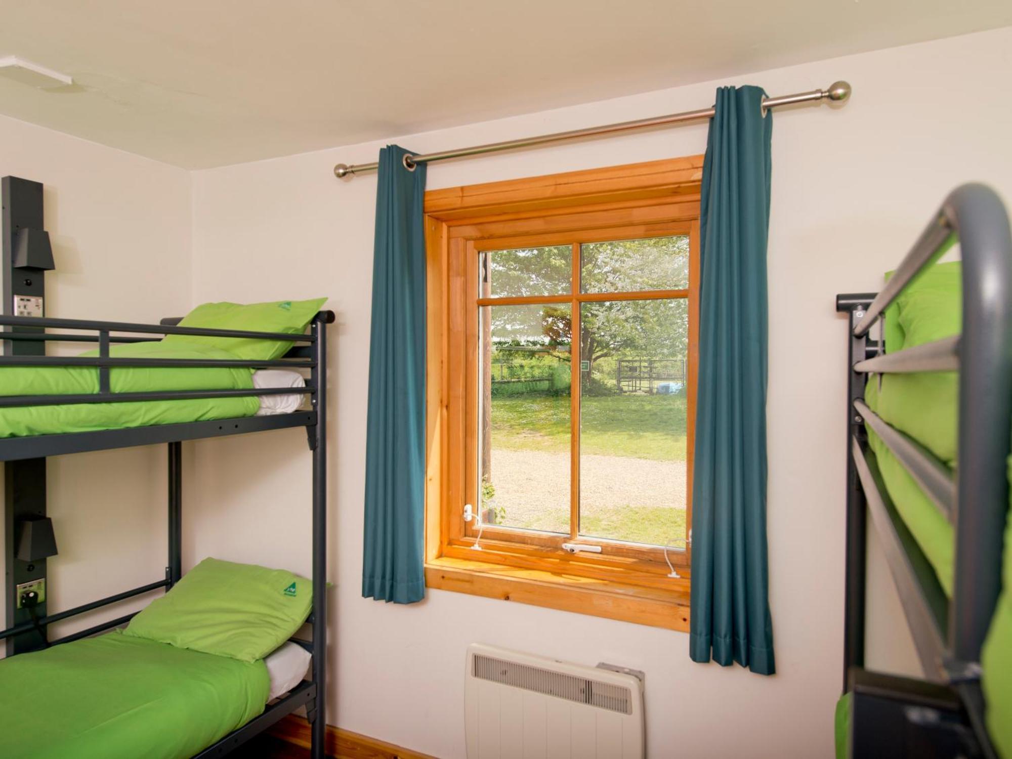 YHA London Lee Valley Cheshunt Extérieur photo