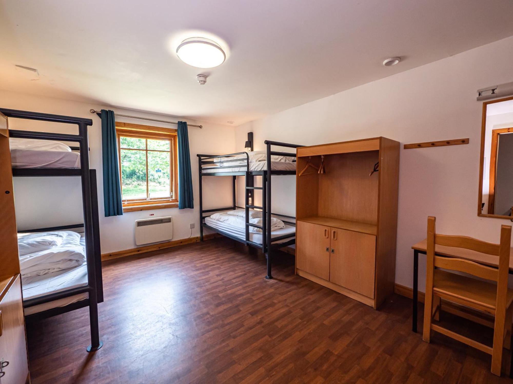 YHA London Lee Valley Cheshunt Extérieur photo
